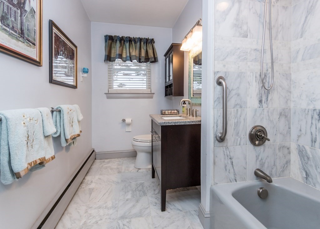 171 Carlton Road Newton, MA 02468 - Photo 10 of 26