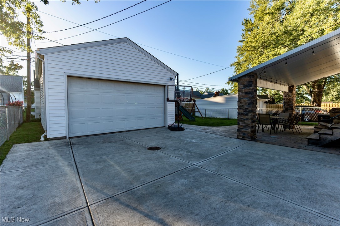 1400 East Miner Road Cleveland, OH 44124 - Photo 24 of 25 View of garage
