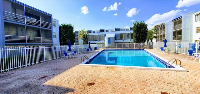 $1,875 | 14150 Southwest 84th Street, Unit 303I, Miami, FL 33183