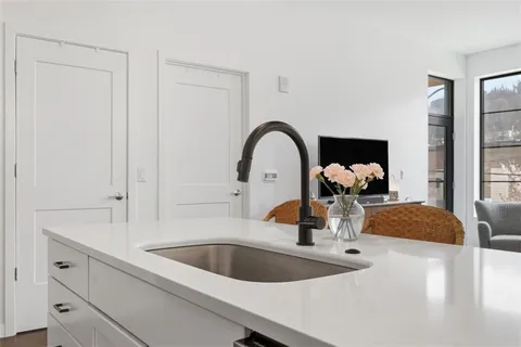 $450,000 | 2635 Penn Avenue, Unit 214, Pittsburgh, PA 15222