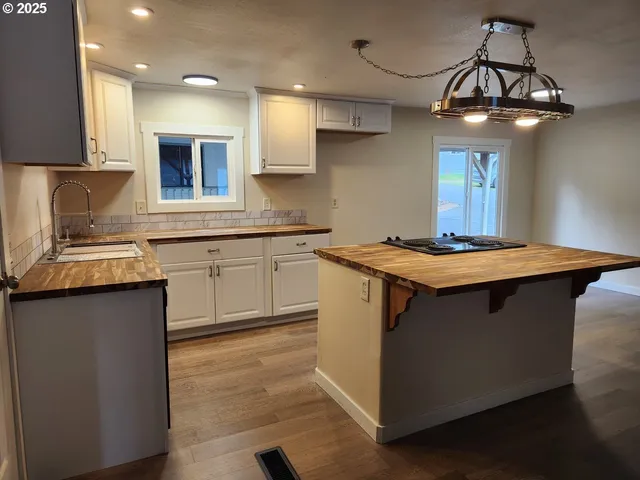 $159,900 | 6310 Highway 101, Unit 16, Otis, OR 97368