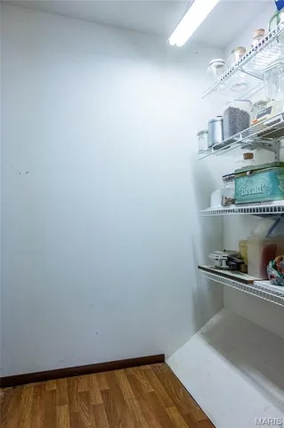 $1 | 27628 Hwy H, Eolia, MO 63344