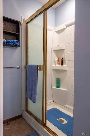 $1 | 27628 Hwy H, Eolia, MO 63344