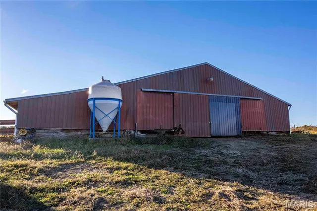 $1 | 27628 Hwy H, Eolia, MO 63344