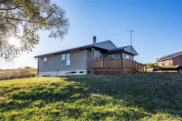 $1 | 27628 Hwy H, Eolia, MO 63344