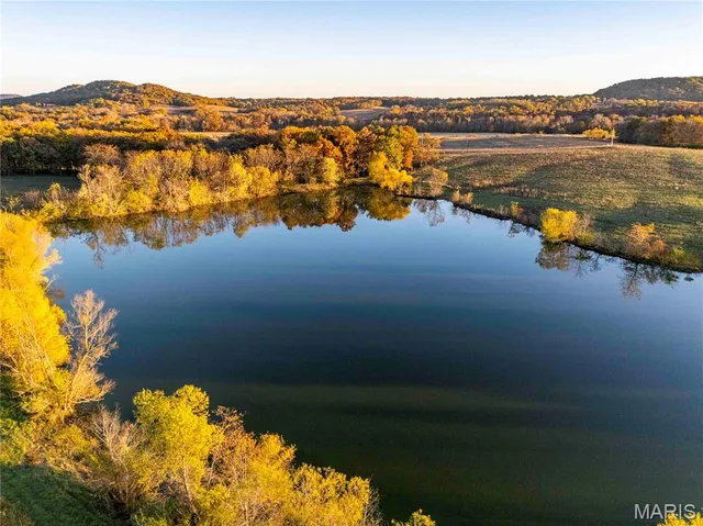 $1 | 27628 Hwy H, Eolia, MO 63344