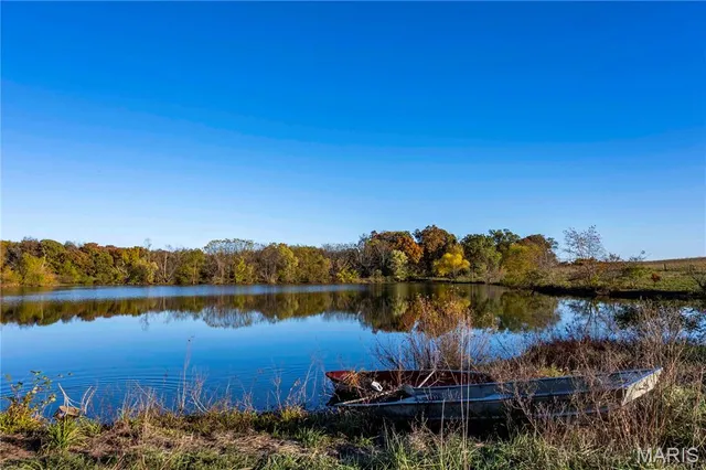 $1 | 27628 Hwy H, Eolia, MO 63344