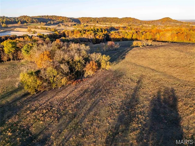 $1 | 27628 Hwy H, Eolia, MO 63344