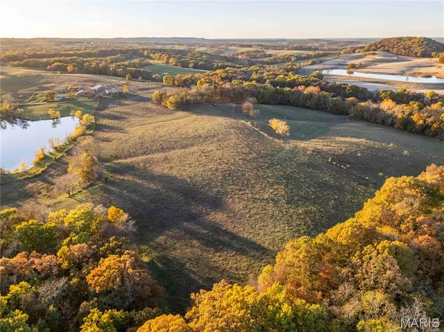 $1 | 27628 Hwy H, Eolia, MO 63344