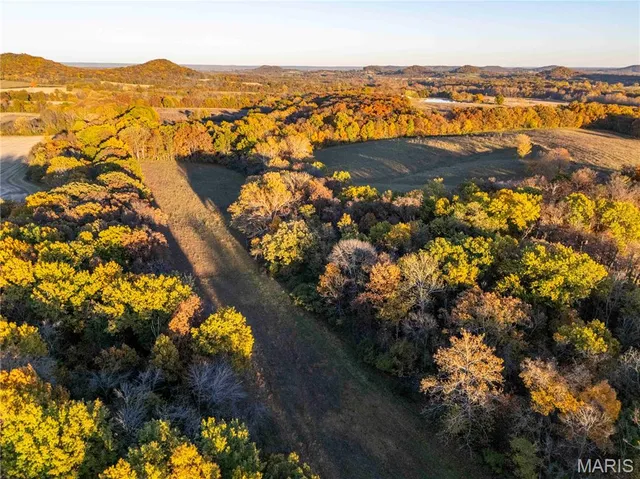 $1 | 27628 Hwy H, Eolia, MO 63344