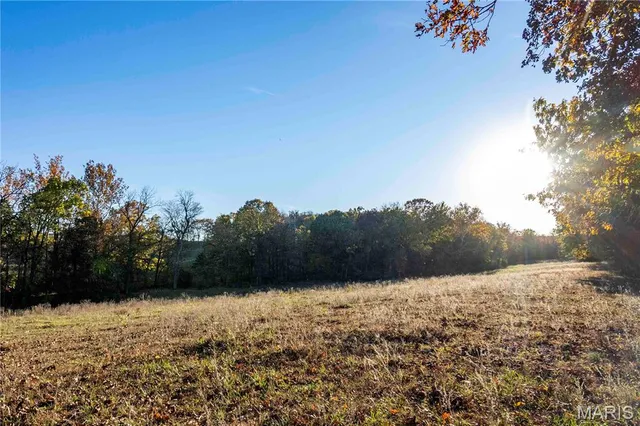 $1 | 27628 Hwy H, Eolia, MO 63344