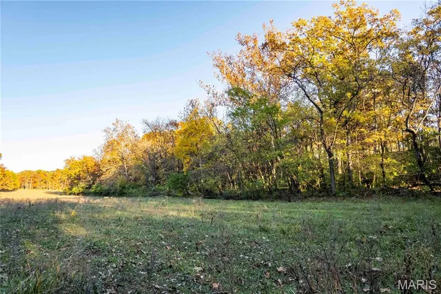 $1 | 27628 Hwy H, Eolia, MO 63344