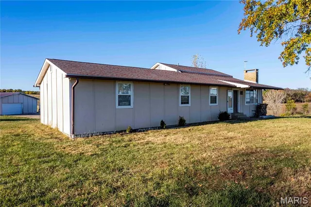 $1 | 27628 Hwy H, Eolia, MO 63344