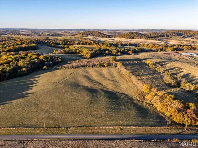 $1 | 27628 Hwy H, Eolia, MO 63344