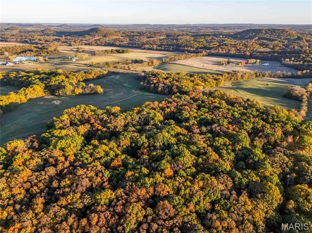 $1 | 27628 Hwy H, Eolia, MO 63344