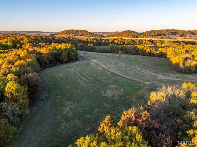 $1 | 27628 Hwy H, Eolia, MO 63344