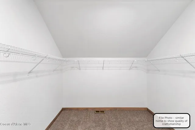 $529,900 | 2 East Valley Street, Oldtown, ID 83822