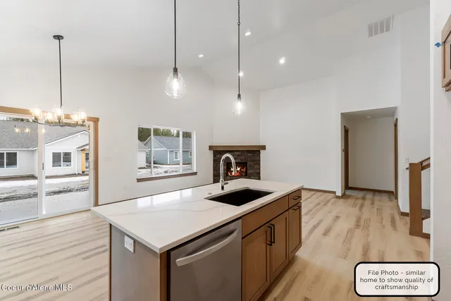 $529,900 | 2 East Valley Street, Oldtown, ID 83822