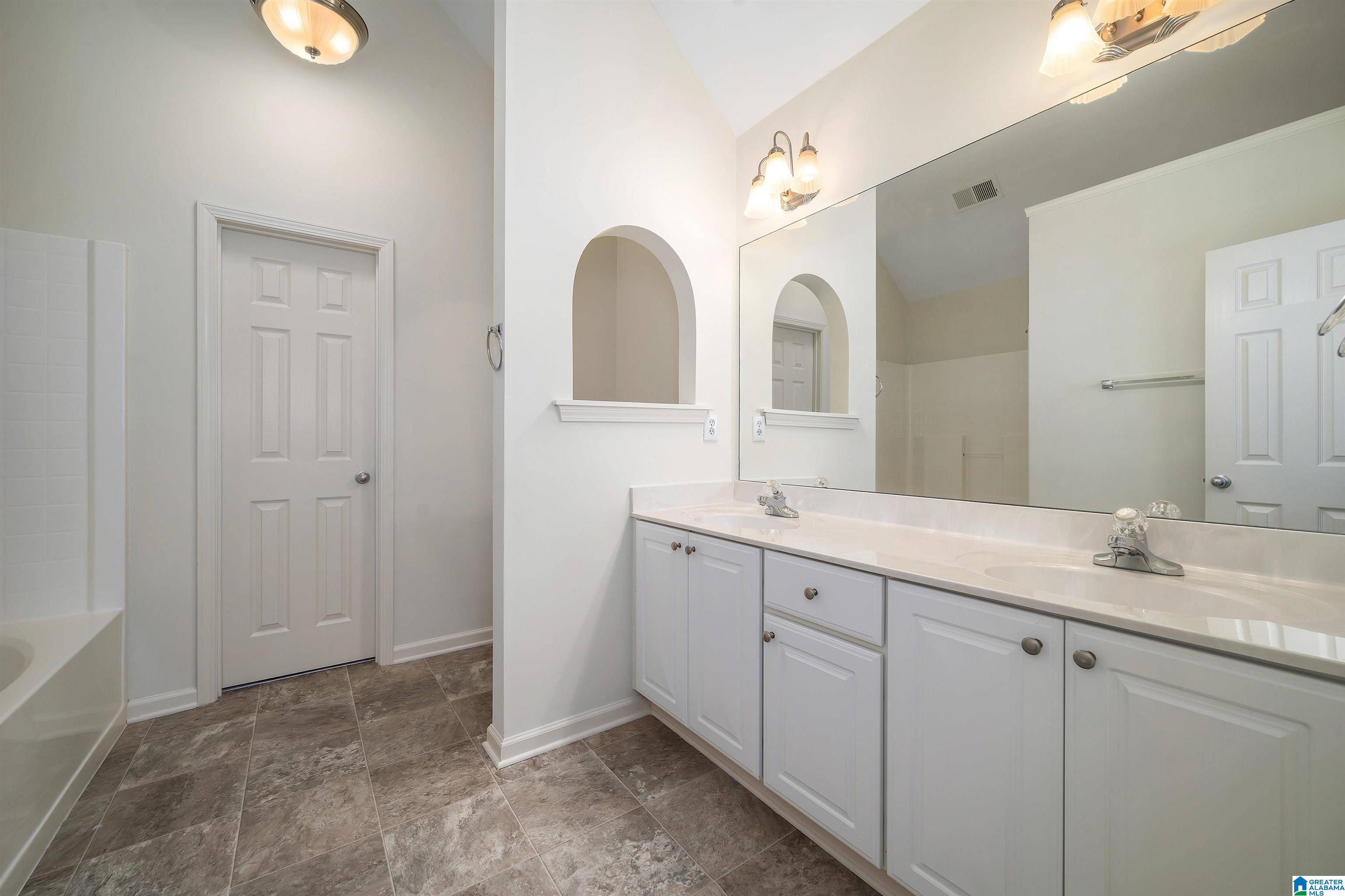 414 Midridge Lane Pelham, AL 35124 - Photo 9 of 29