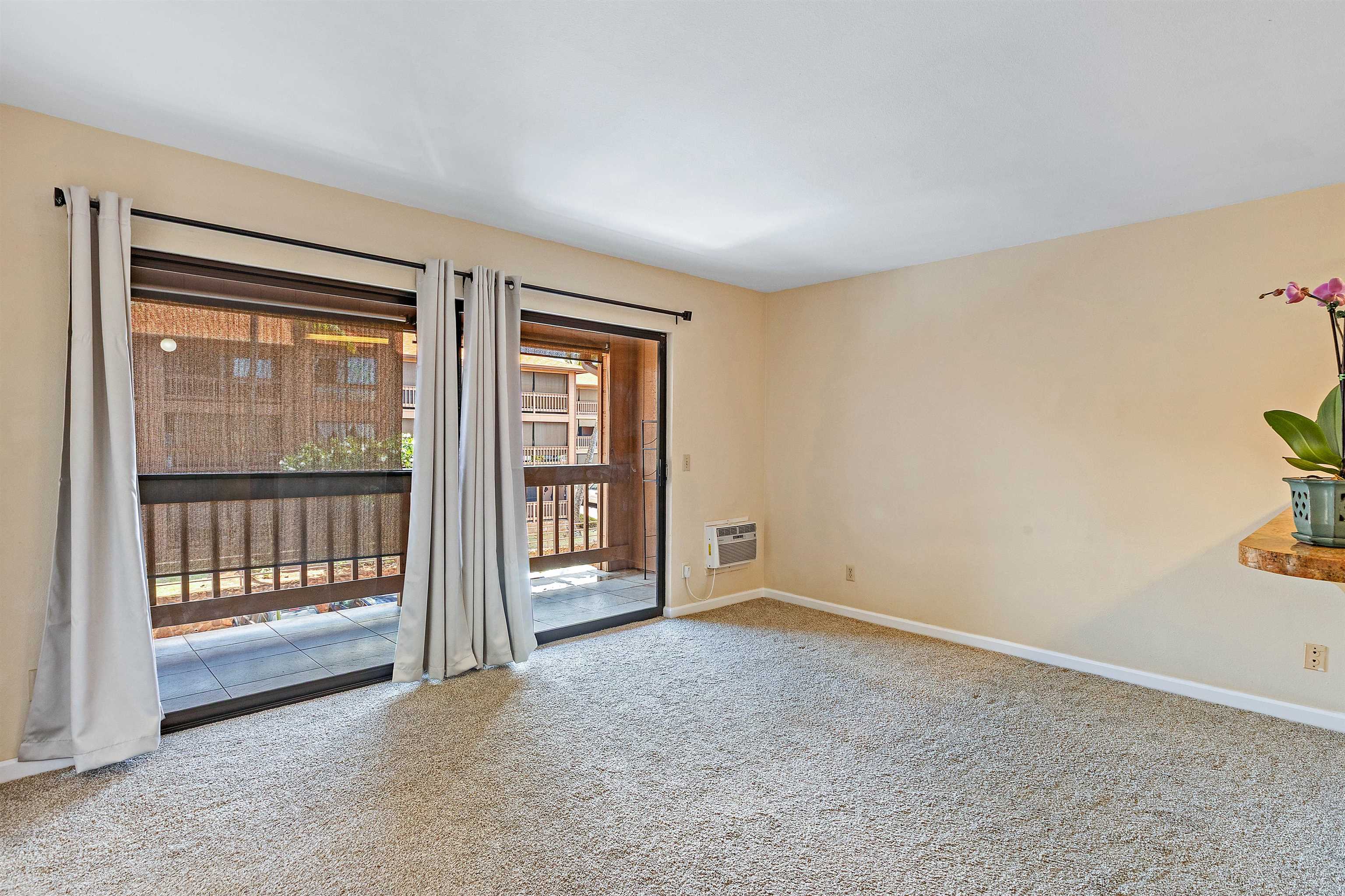 3740 Lower Honoapiilani Road, Unit D305 Lahaina, HI 96761 - Photo 7 of 32 a view of an empty room with a window