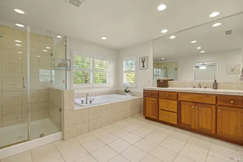 $1,290,000 | 68 Pinheiro Circle, Novato, CA 94945