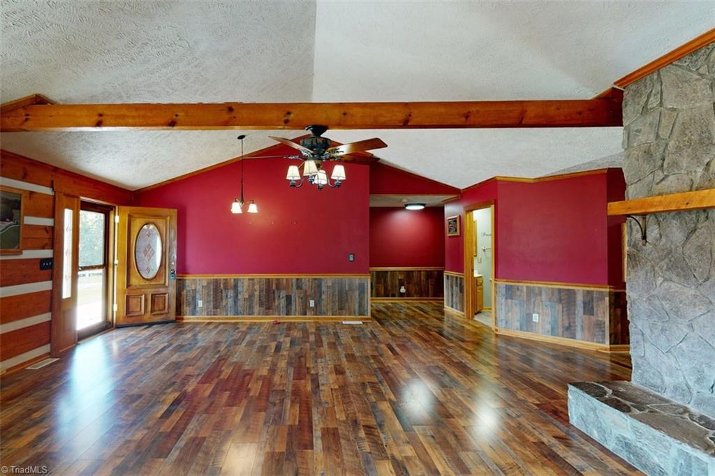 333 Pilot Church Road Pinnacle, NC 27043 - Photo 5 of 30