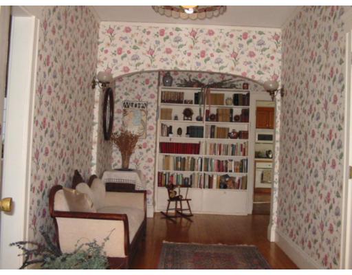 16 Williston Road Newton, MA 02466 - Photo 3 of 13 Gallery Image 3