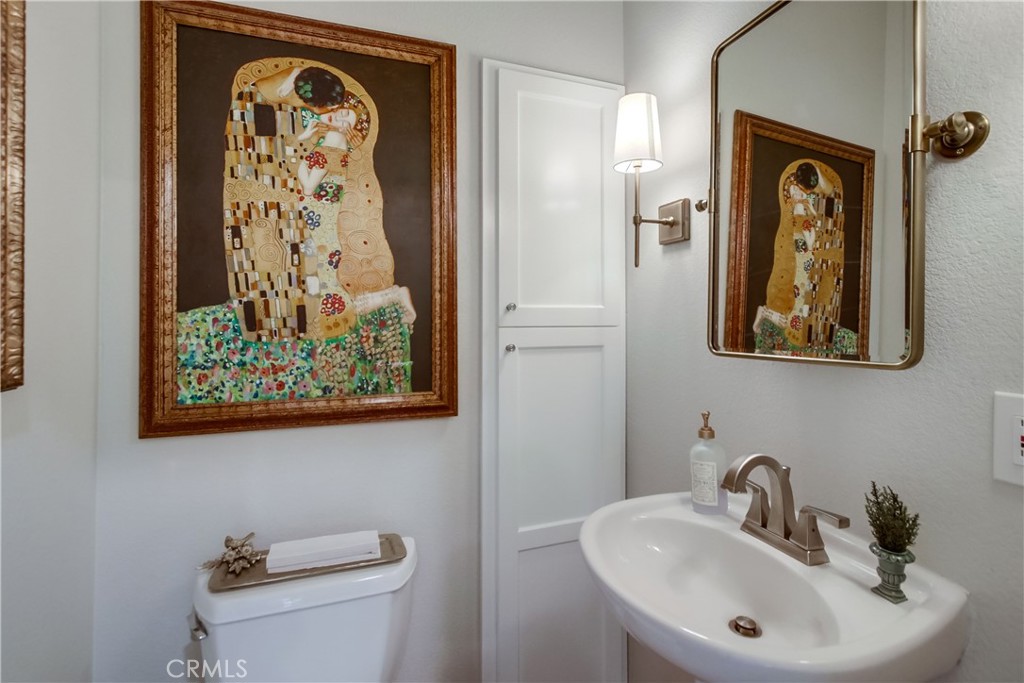 2424 Gird Road Fallbrook, CA 92028 - Photo 39 of 75 HALF BATH ON ENTRY LEVEL