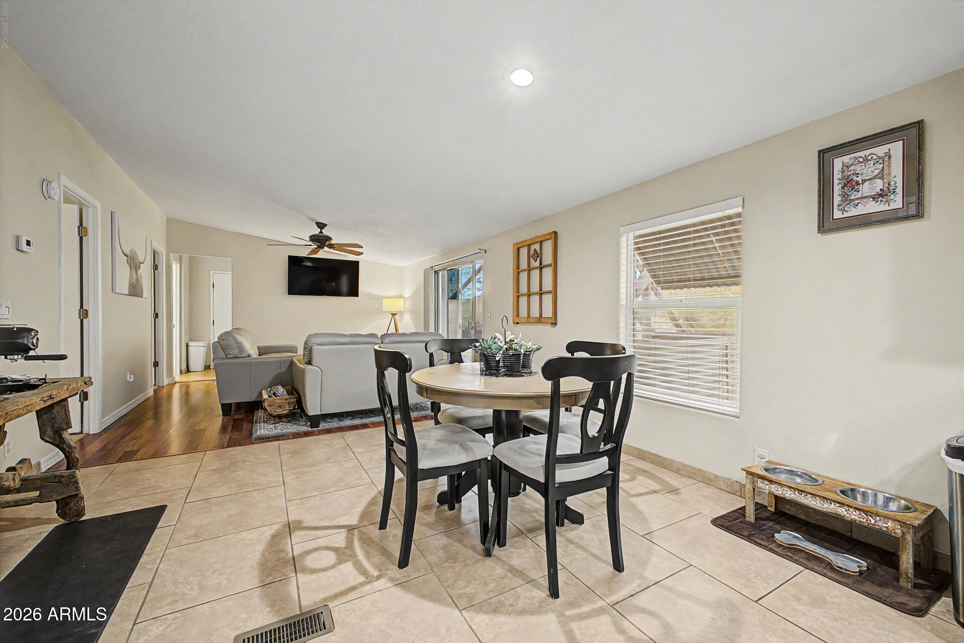 39809 North New River Road Phoenix, AZ 85086 - Photo 10 of 49 14 - New River