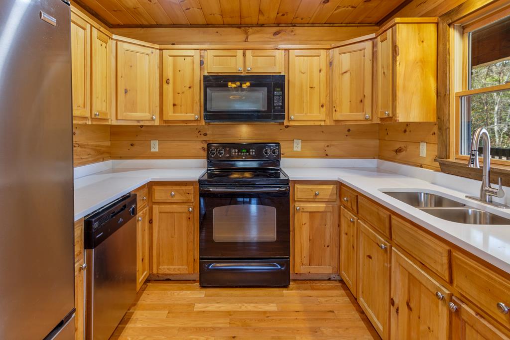 166 Dallas Lane Blue Ridge, GA 30513 - Photo 5 of 27