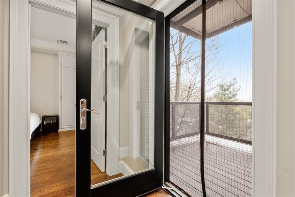1471 Beacon Street, Unit 5 Brookline, MA 02446 - Photo 21 of 28 a view of a hallway