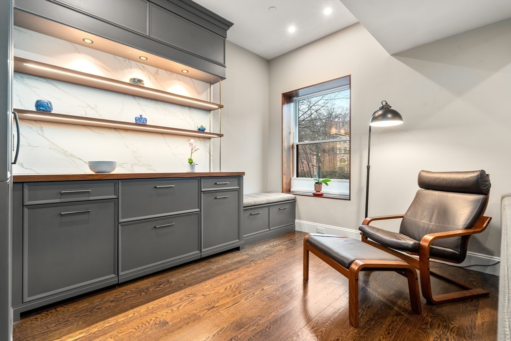 1471 Beacon Street, Unit 5 Brookline, MA 02446 - Photo 9 of 28