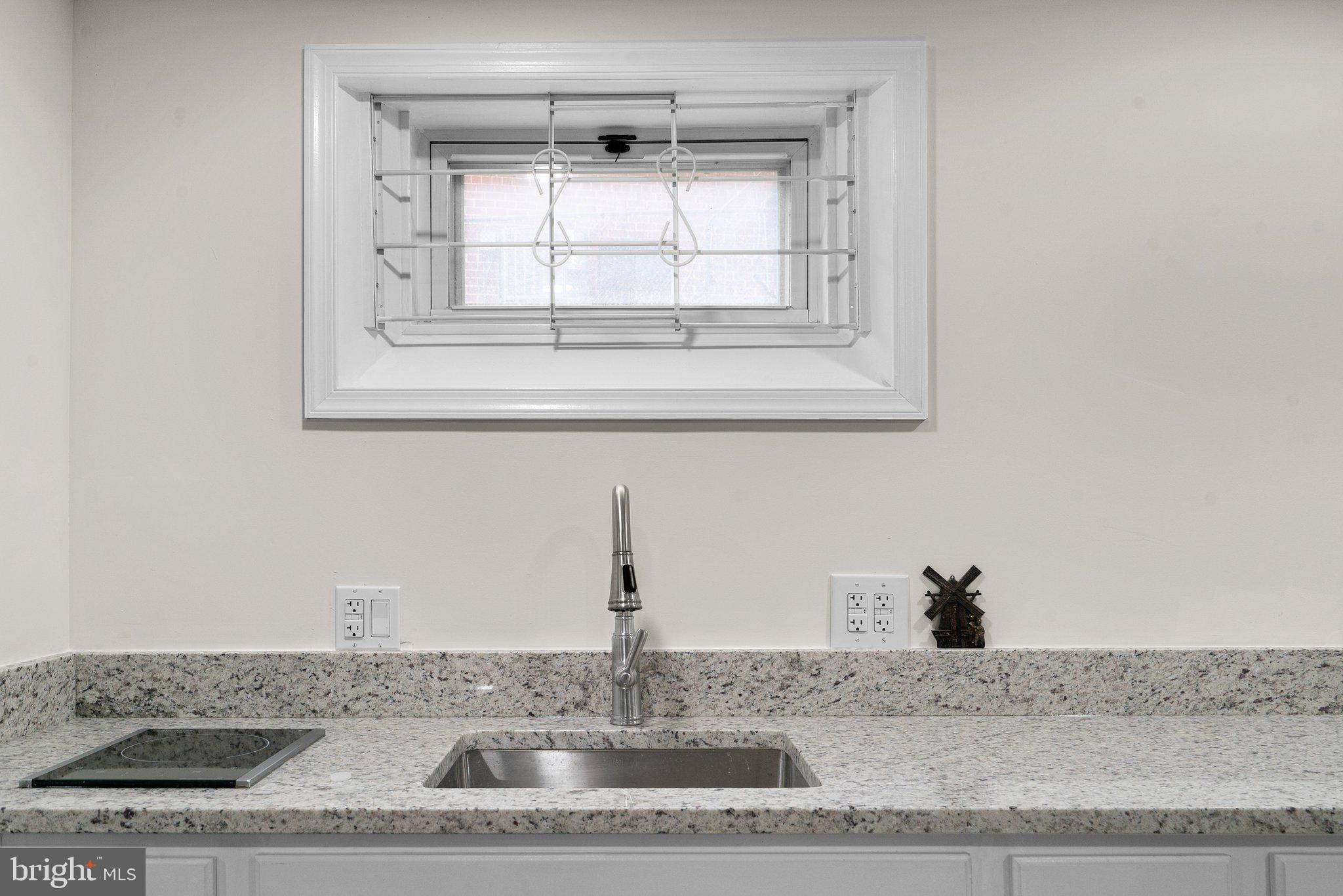 8303 Legation Road New Carrollton, MD 20784 - Photo 27 of 33 Kitchenette