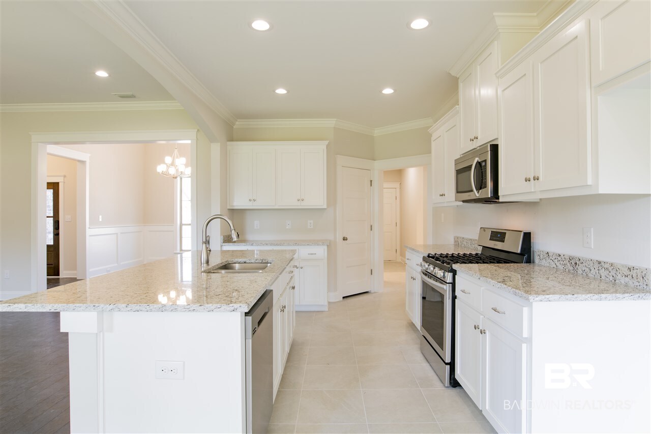 12065 Aurora Way Daphne, AL 36527 - Photo 10 of 37