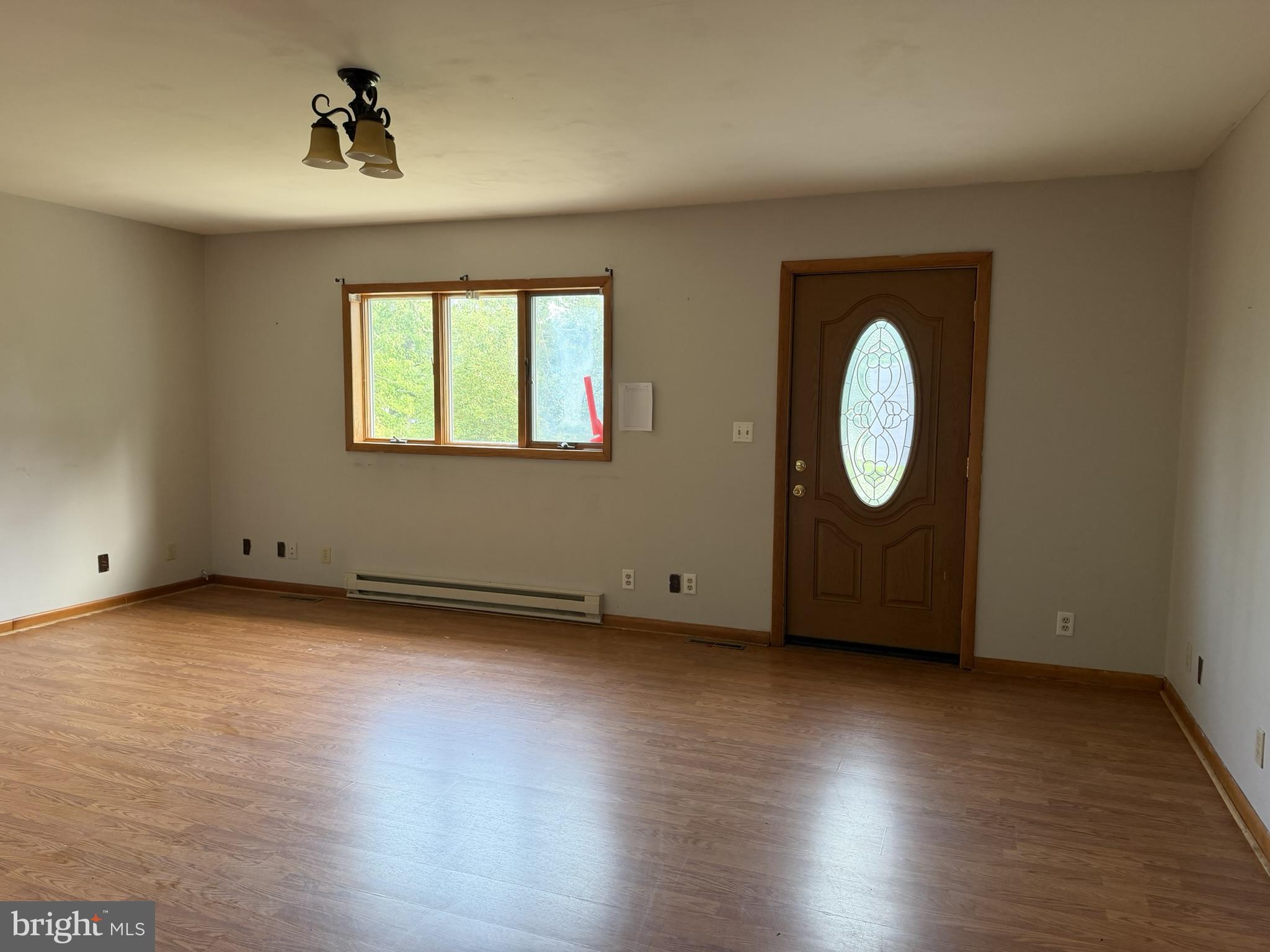 8751 Ockels Road Seaford, DE 19973 - Photo 11 of 23 living room