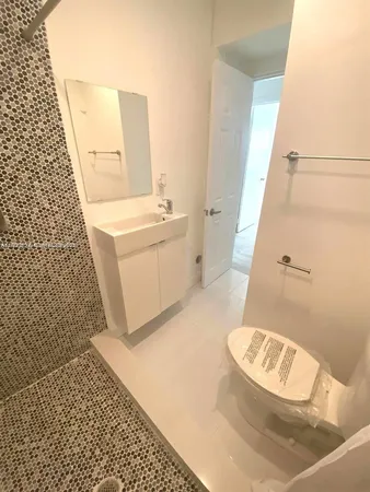 $2,800 | 1511 Northeast 42nd Street, Pompano Beach, FL 33064