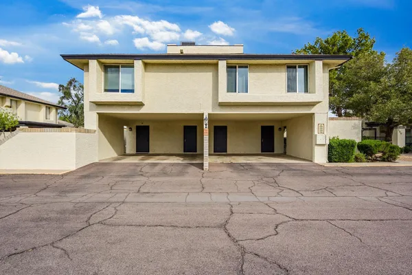 $1,300 | 754 East Eugie Avenue, Phoenix, AZ 85022