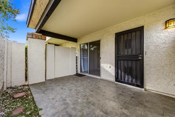 $1,300 | 754 East Eugie Avenue, Phoenix, AZ 85022