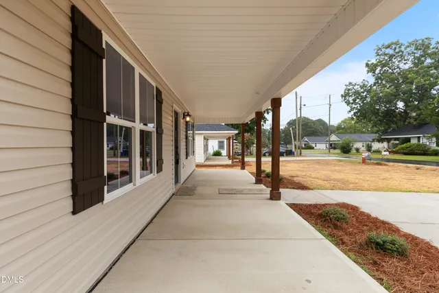 a view of street with view of building