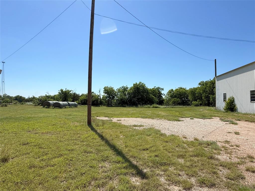 913 North Rice Street Hamilton, TX 76531 - Photo 7 of 28