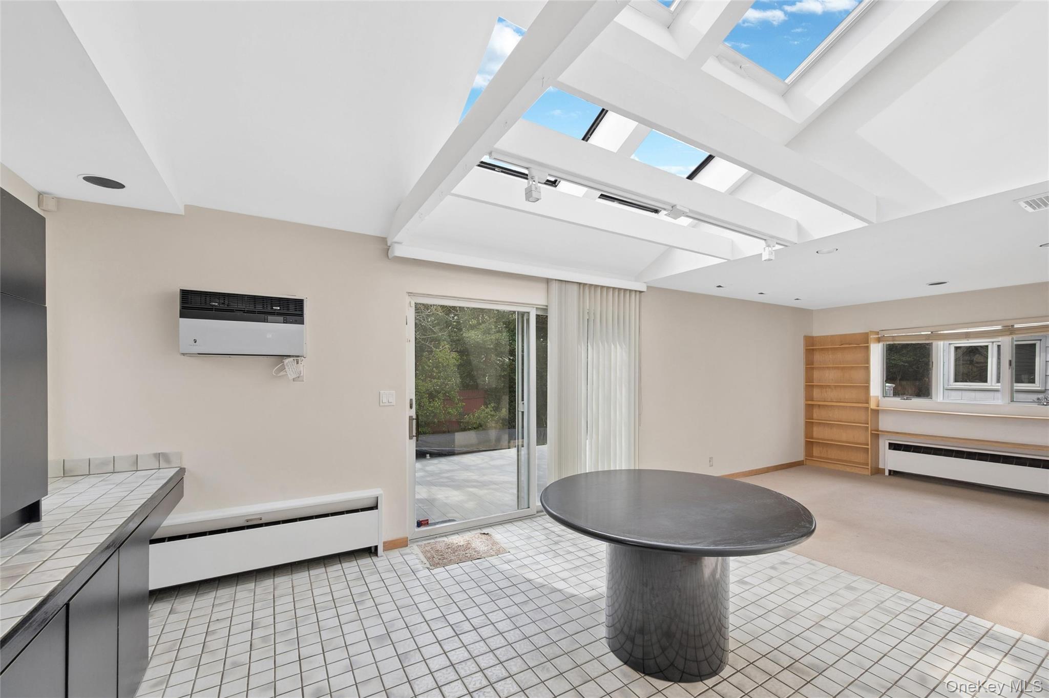 24 Allen Road Rockville Centre, NY 11570 - Photo 14 of 46 a living room with furniture