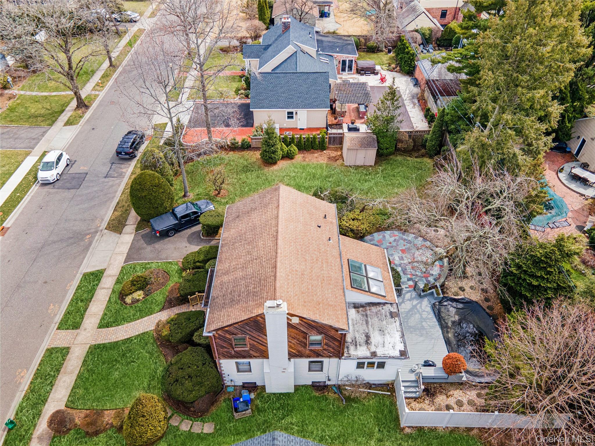 24 Allen Road Rockville Centre, NY 11570 - Photo 40 of 46 an aerial view of multiple houses