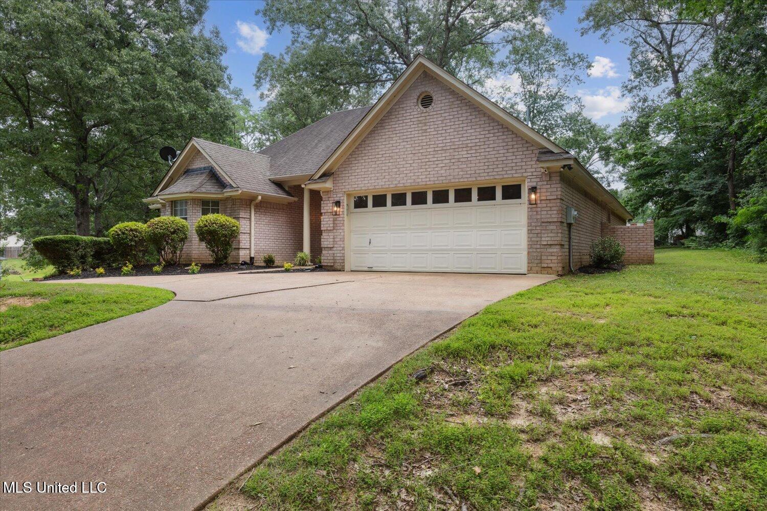 4275 Bienville Road Nesbit, MS 38651 - Photo 3 of 37 03-2271789-32226