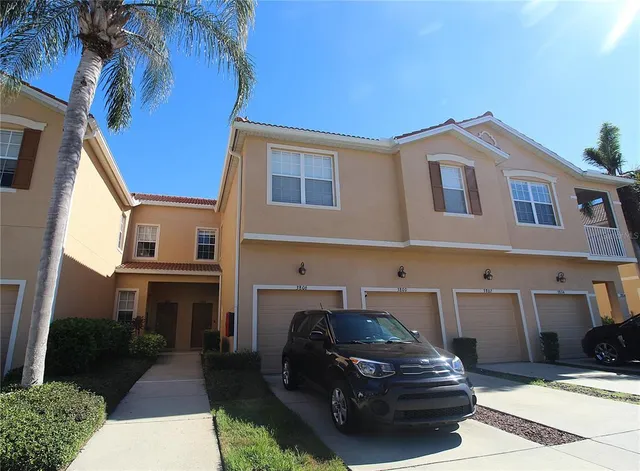 $1,995 | 3806 Parkridge Circle, Unit 21105, Sarasota, FL 34243