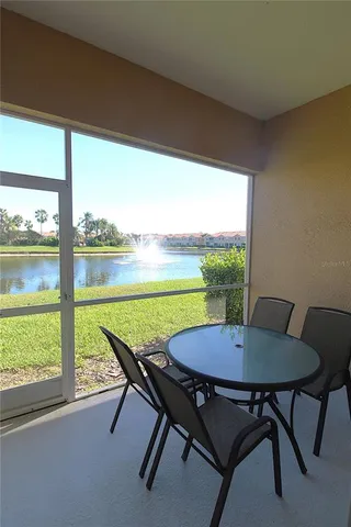 $1,995 | 3806 Parkridge Circle, Unit 21105, Sarasota, FL 34243