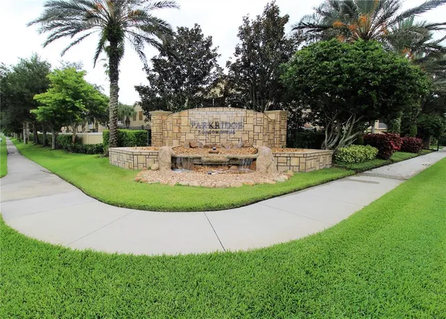$1,995 | 3806 Parkridge Circle, Unit 21105, Sarasota, FL 34243