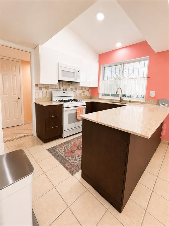236 3 Rivers Drive El Paso, TX 79912 - Photo 5 of 25