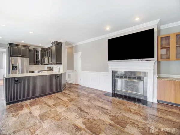 $4,500 | 8 Mulberry Court, Somerville, NJ 08876