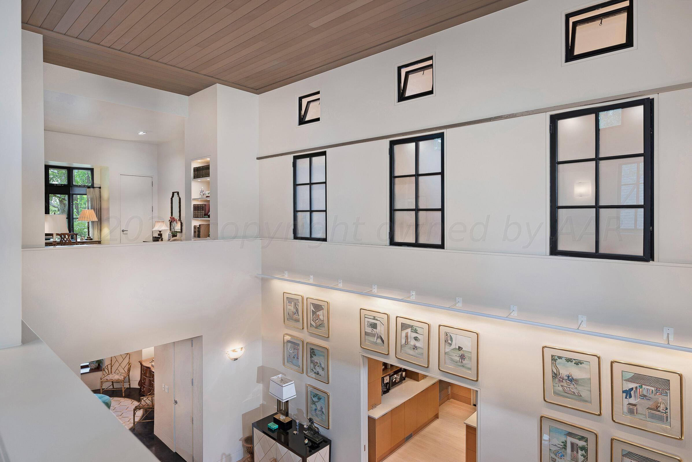 2 Edgewater Drive Amarillo, TX 79106 - Photo 21 of 51 a view of a living room and entryway