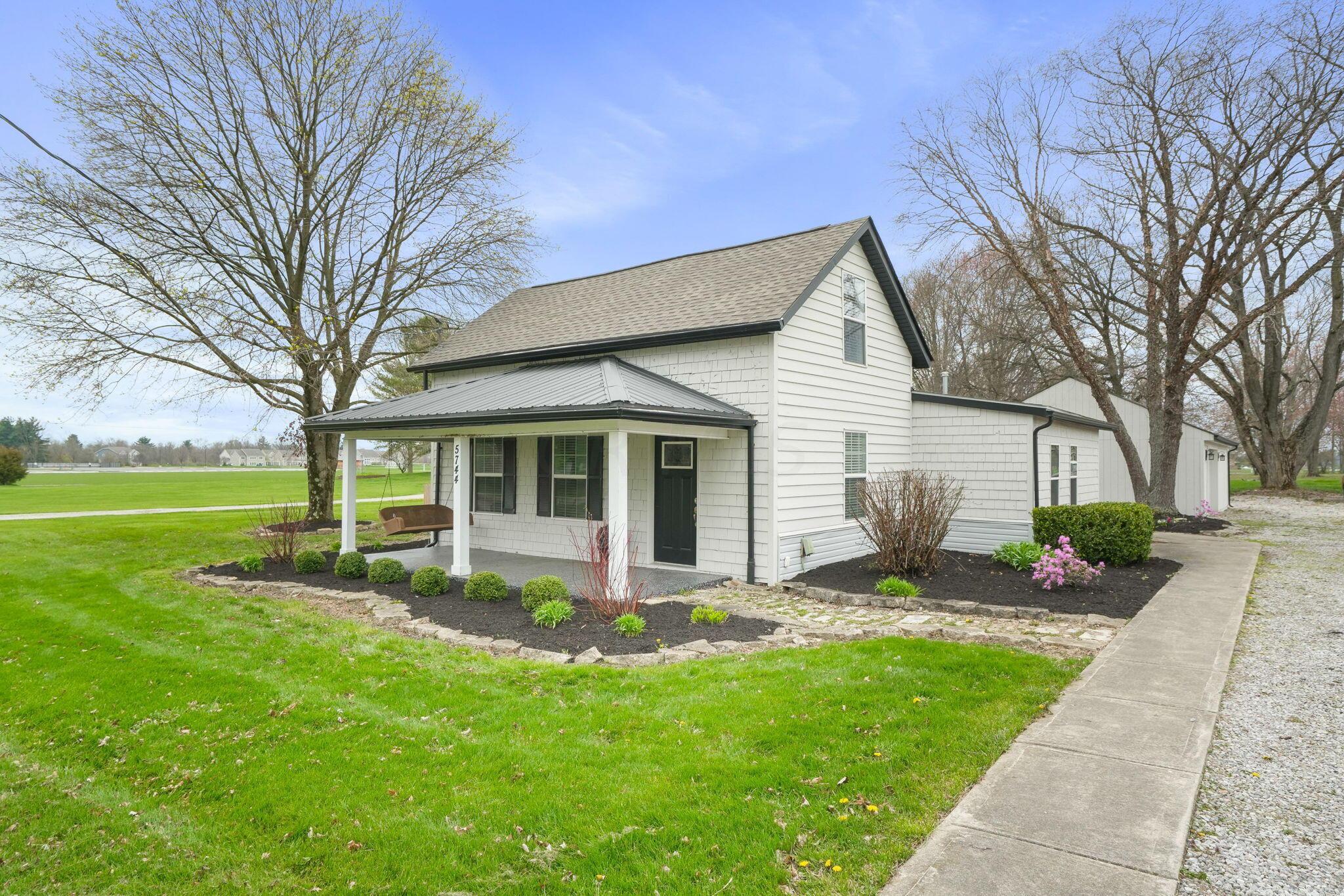5744 N Road Lewis Center, OH 43035 - Photo 9 of 41 9-web-or-mls-DSC05629